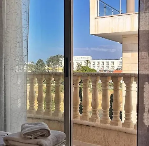 Teo Pafos